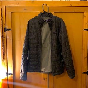 Men’s medium Patagonia jacket.